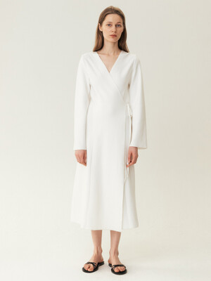 RESORT23 Wrap Knitted Dress White