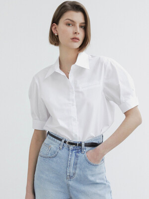Half-sleeve puff shirts / White