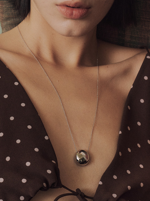 주얼리 - 데누 (Denu) - pebble pendant Necklace [Gold]