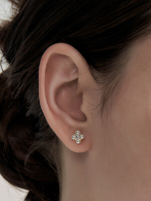 [sv925]old money pearl earring