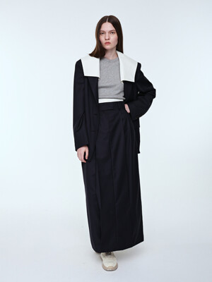 Banding Detail Two-tuck Long Skirt _ Navy Stripe