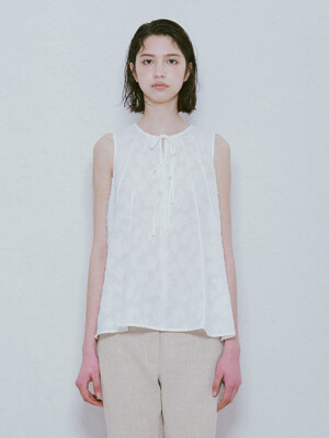 Texture Blouse in White VW4MB103-01