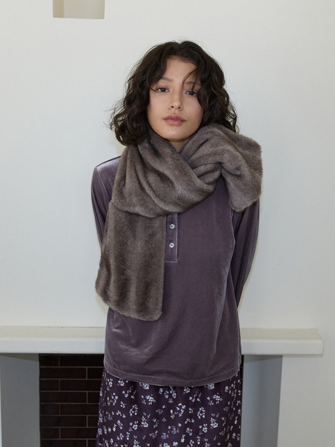 위오이 Ribbed Fur Muffler_Grey