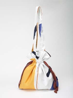 Line and shape large string bag