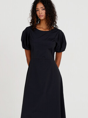 SIGNATURE PUFF DRESS BLACK