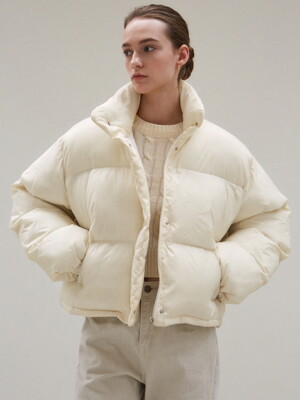 PUFFER HIGH NECK SHORT PADDING_CREAM