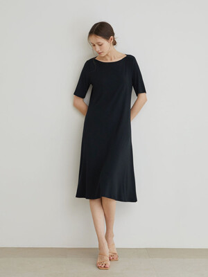 하프립넥 드레스 - 블랙