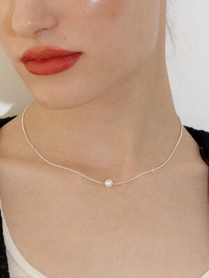 [Silver] Pearl & Crystal Necklace