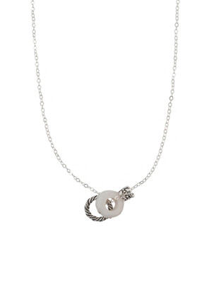 white pendant layering necklace