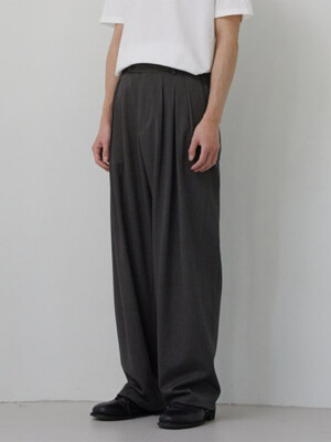 MAD PLEATS WIDE TROUSERS (ASH BROWN)
