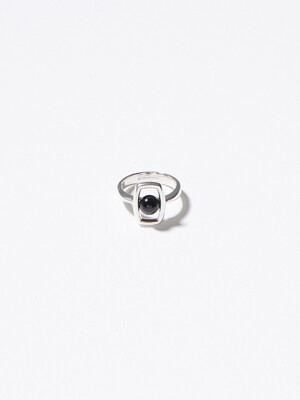 Rectangle UFO Onyx Ring (Silver)