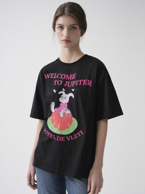 Pink Rabbit Art Work Printing Overfit T-shirt (Black)