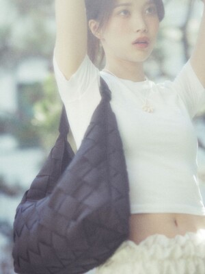 [인플루언서 PICK][2차]Leather Ring Mesh Bag Blackcurrant 레더 링 메쉬백 블랙커런트