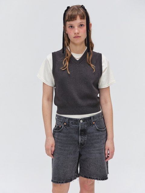 니트 - 이지오 (EZIO) - V Neck Embroidery Knit Vest - Grey