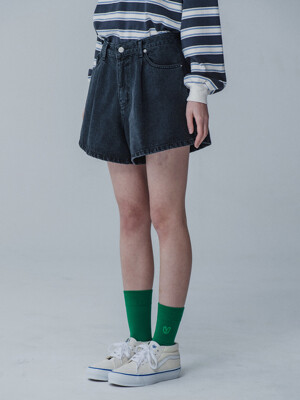 FLARE TUCK WIDE SHORTS DENIM_BLACK