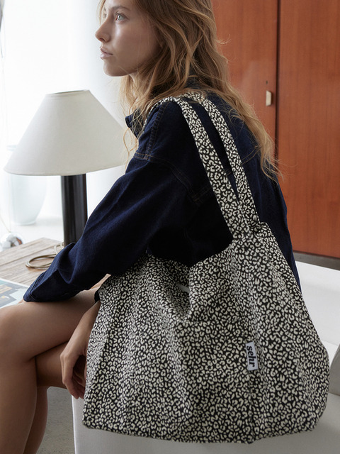 세르 Leopard Twill Cotton Big Bag V2 (Black)