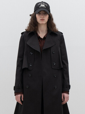 Detachable detailed trench coat