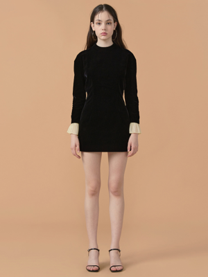 [22FW] Fitted Line Velvet Dress - Black
