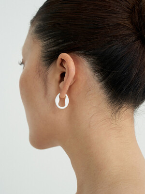 Color Wave Earring_White