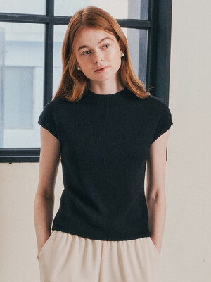 WD_Round neck knitted top_BLACK