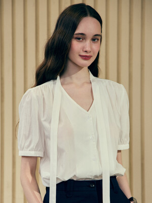 Tie Collar Shirring Half Sleeve Blouse - White