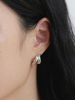 Coner earring