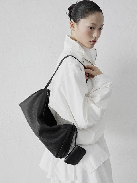 엘바테게브 [단독][가훤PICK]Linear Shoulder Bag 리니어 숄더백 (2color)