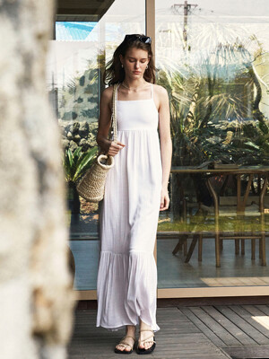 Crossback Tiered Maxi Dress (Ivory)