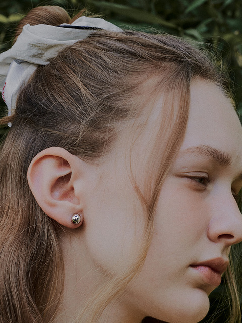 주얼리 - 데누 (denu) - Small moon earrings