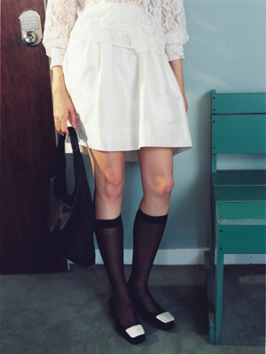 [EXCLUSIVE] Rosa Flare Skirt White