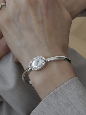 VESTIGE BANGLE