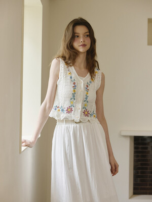 플라워 자수 크로쉐 니트 베스트 (TKVCE2975)