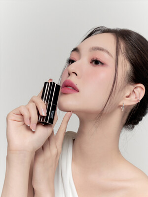 무드웨어 블러 립스틱 06 Ruffle