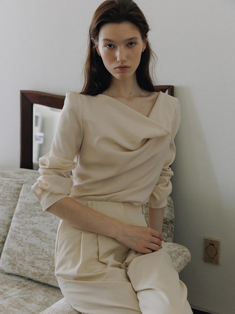 플로움 Soft Drape Scarf Blouse_2Color