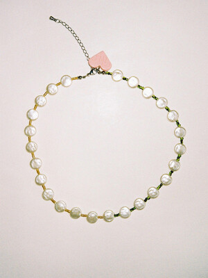 Petite Perle Necklace