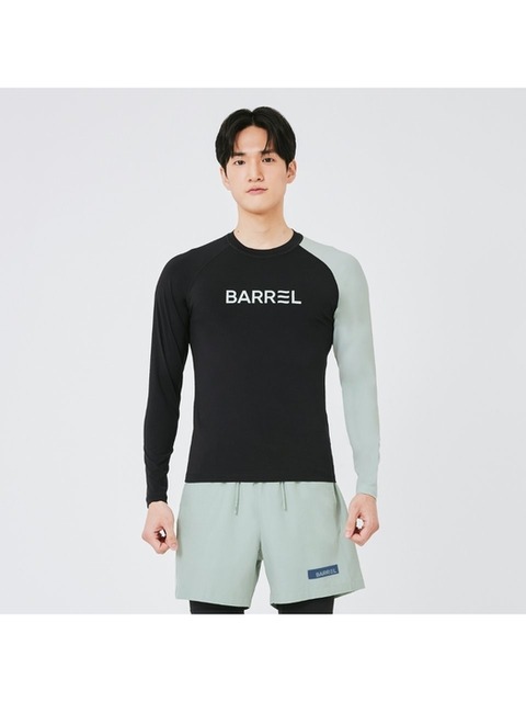 스윔웨어 - 배럴 (Barrel) - [배럴] 맨 리조트 스탠다드핏 오드 래쉬가드 블랙 (B3SMWRG008BLK)