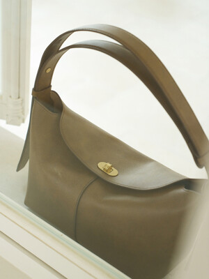 FW24 Clouet Flap Leather Tote Bag Toffee