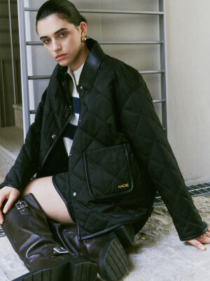 FAUX LEATHER DETAIL QUILTED JACKET [BLACK]