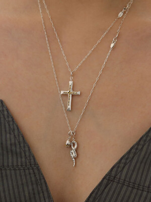 CROSS PENDANT [SILVER]