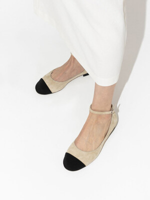Pita Strap Flat Shoes in Yellow Beige Suede