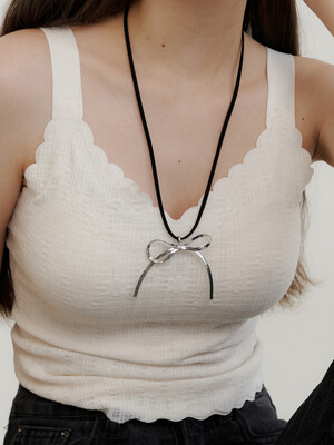 Silver ribbon point Necklace