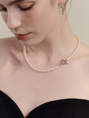 taky heart toggle pearl necklace