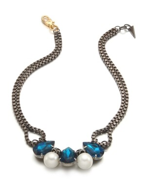 Blue Bijoux Pearl Coax Chain Necklace