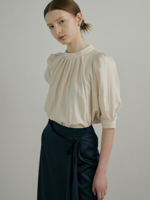 comos 809 pintuck volume blouse (cream)