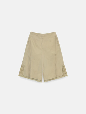 Lace Shorts (Beige)