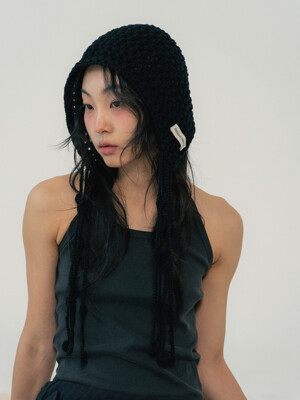 JELLYFISH STRAP BEANIE (BLACK)