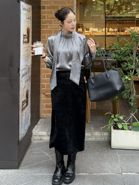 르세지엠 Basic Suede Long Skirt - Black