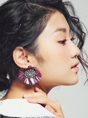 Mirabo vintage sequin flower earrings-taffy pink