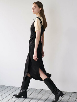 [단독]23 Spring_ Black Side String Midi Dress