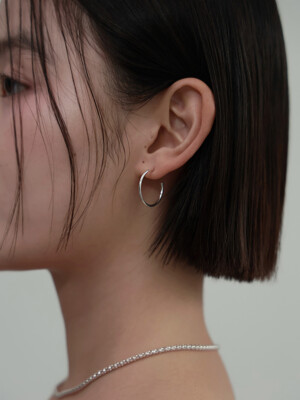 [단독] silver hoop earring